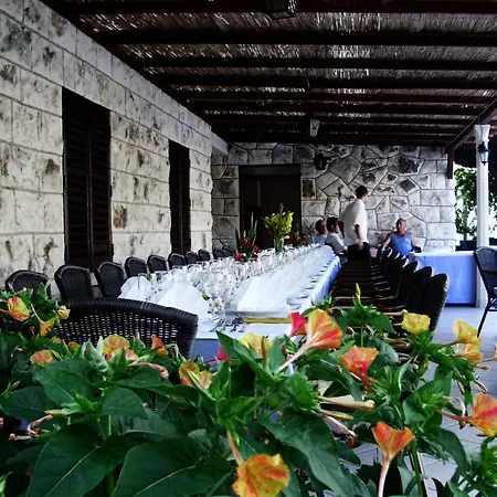 Gasthof Guesthouse Pomena Pomena