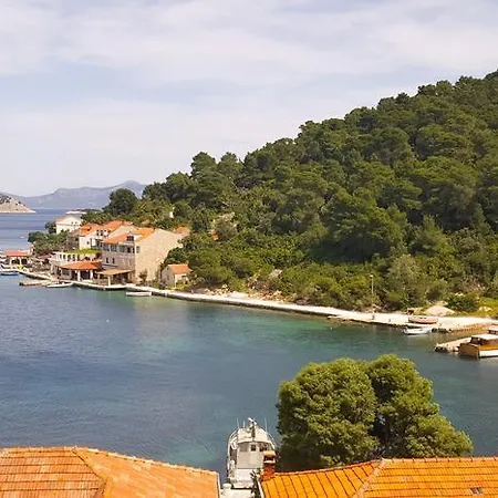 Guest house Guesthouse Pomena