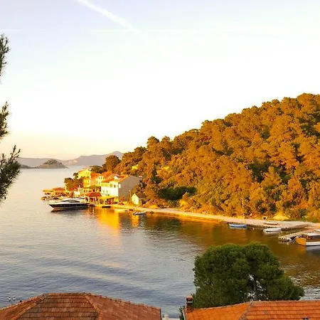 Guesthouse Pomena Guest house 4*