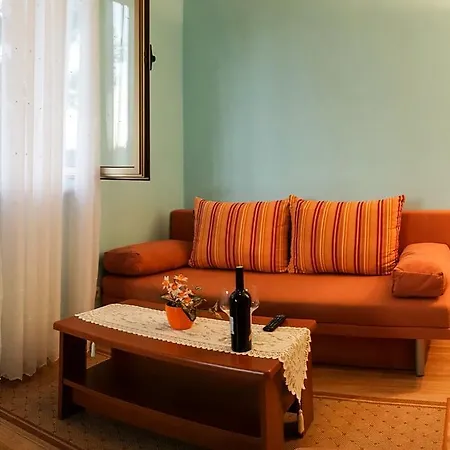 Guest house Guesthouse Pomena Pomena